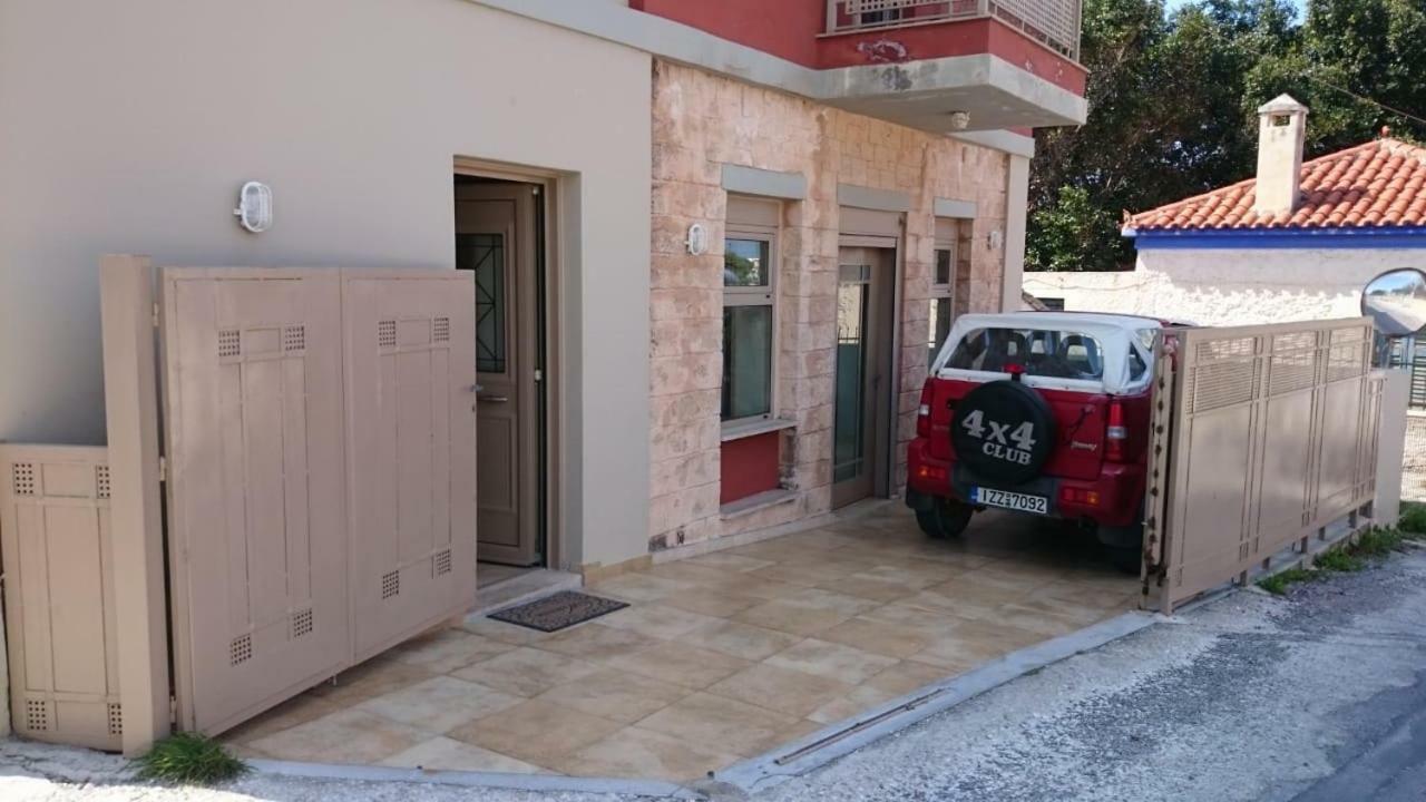 Arapakis Apartment 2 Aegina Eksteriør billede