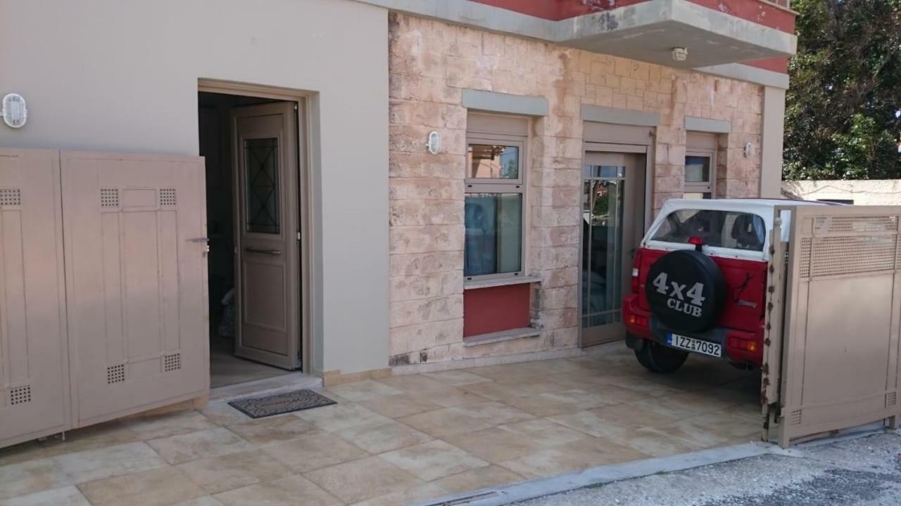 Arapakis Apartment 2 Aegina Eksteriør billede